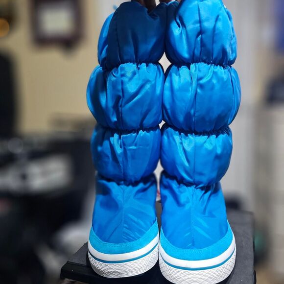 Adidas-originals *RARE* Women's White and Blue Boots - Picture 4 of 8